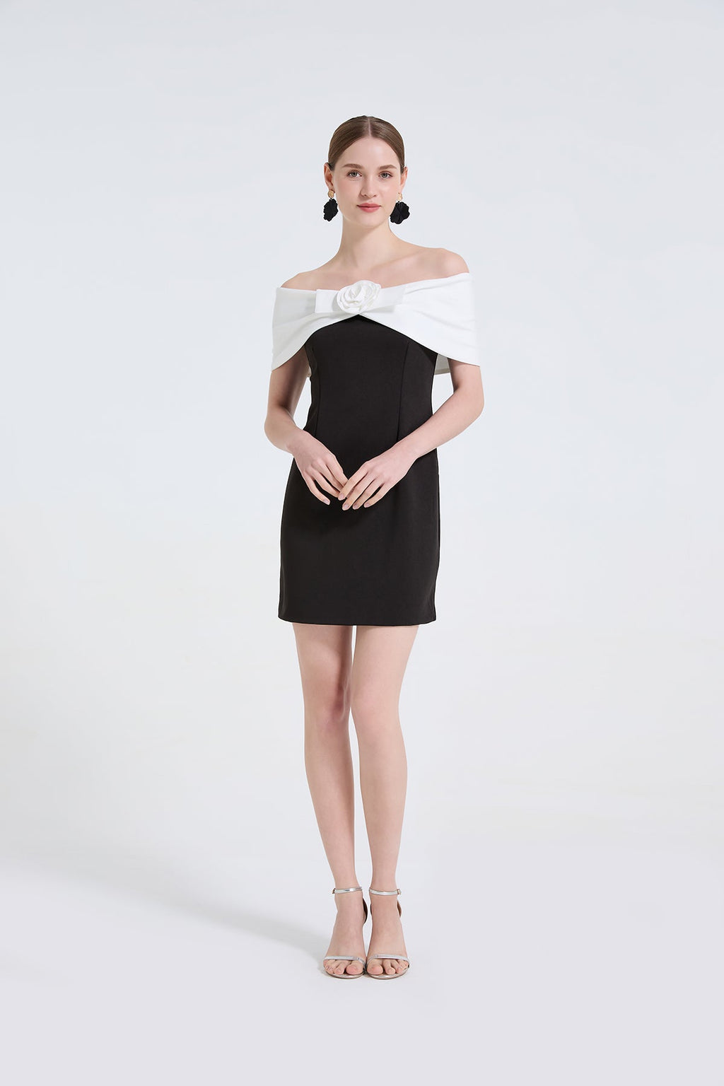 Black And White Contrast One Shoulder Dress With Three Dimensional Floral Decoration Off The Shoulder Figure Hugging And Elegant