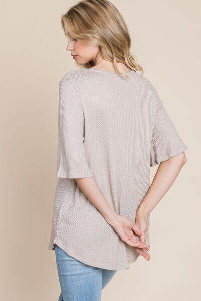 BOMBOM Round Neck Waffle Knit T-Shirt for Effortless Style