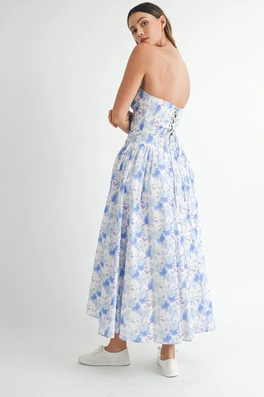 MABLE Sweetheart Neckline Floral Printed Midi Dress