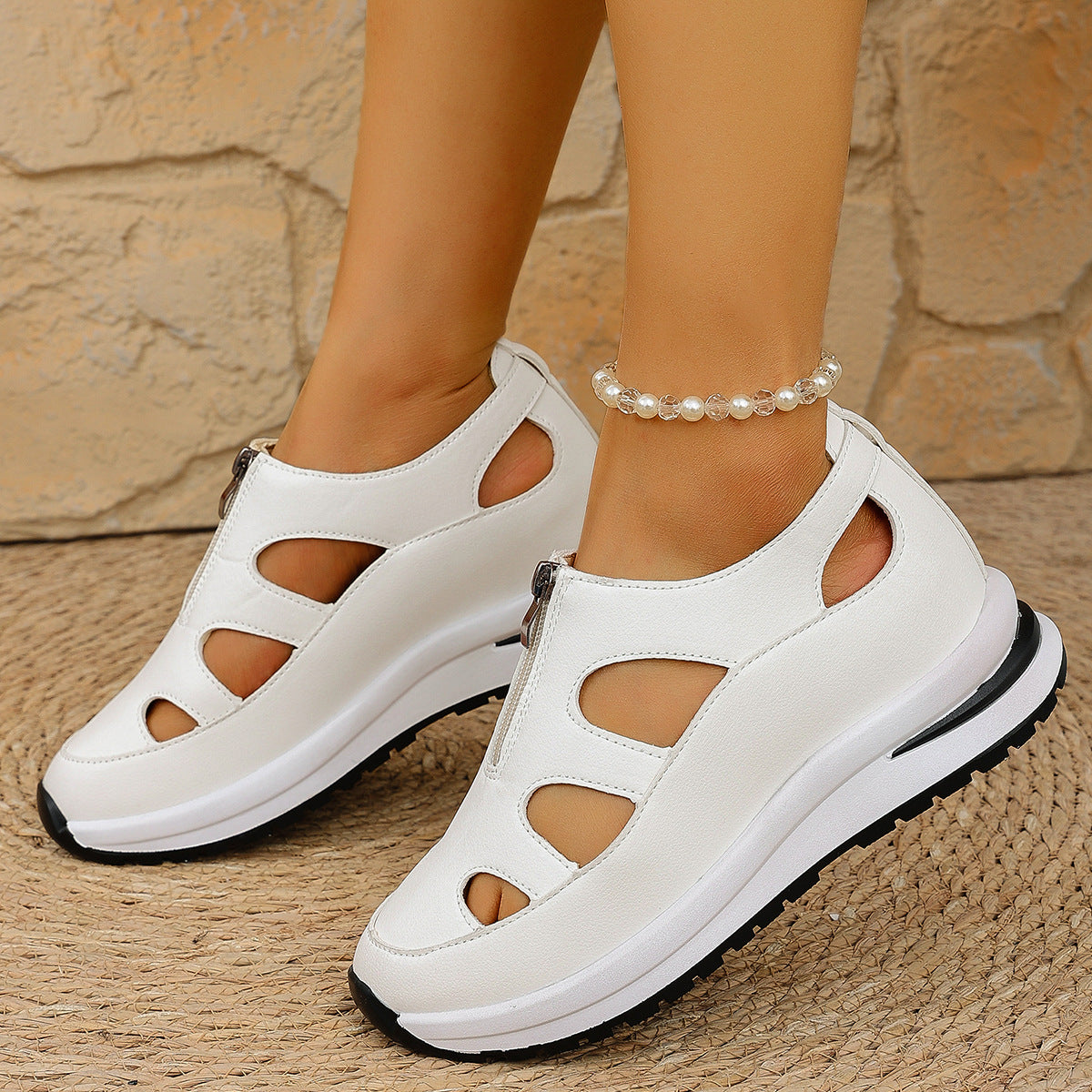 Women's Chunky Sole Closed-Toe Sandals – Soft Sole Velcro Strap