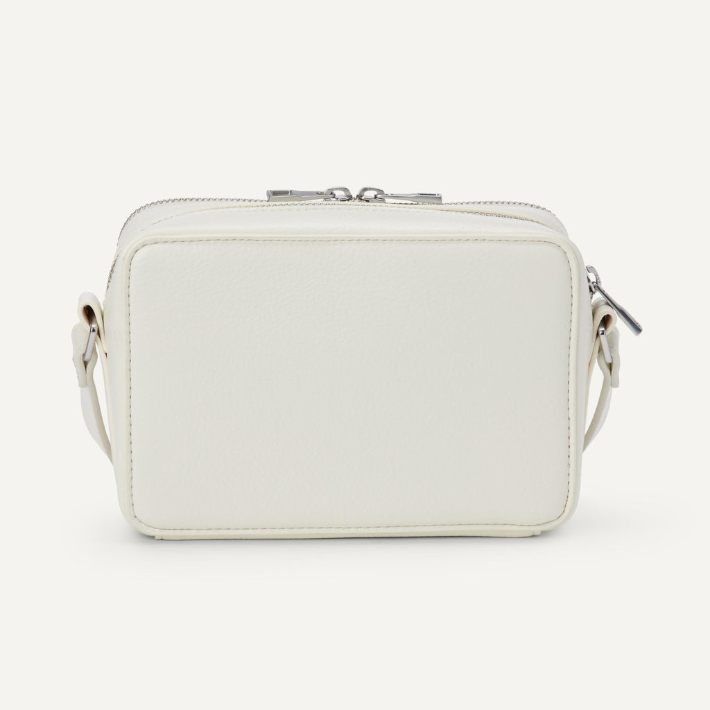 Amazon Essentials Women's Boxy Crossbody Bag