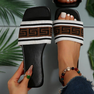 Summer Design Women Slippers Fashion Flat Heels Sildes Shoes Women's Flat Sandals Strap Slide Sandals Open Toe Comfortable Soft Luxury Slide Sandals Simple Cotton Fabric Straps Open Toe Flat Sandal For Womens