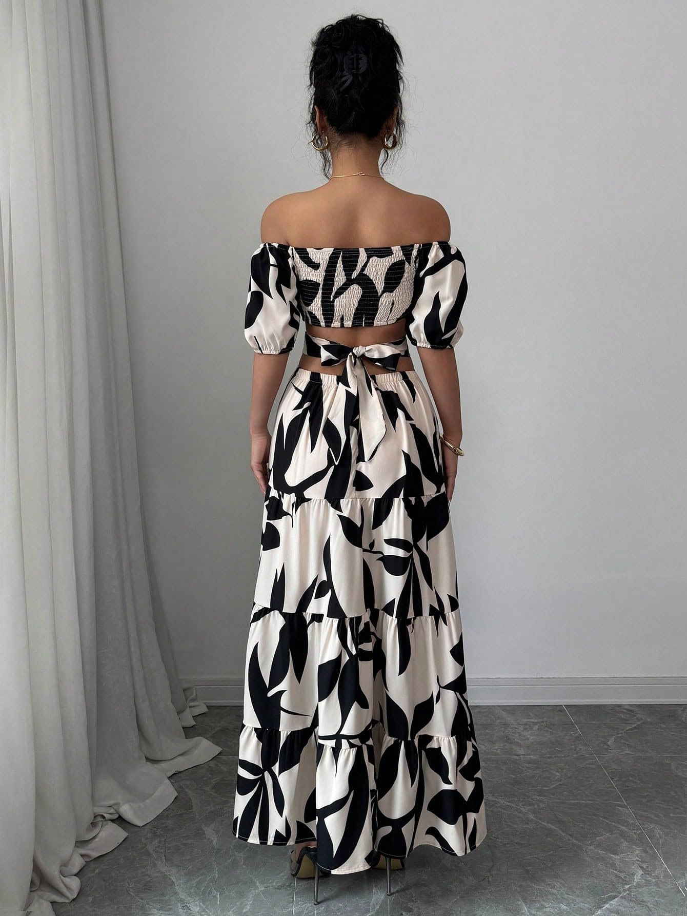 Women's Boho Off The Shoulder Short Sleeve Maxi Dresses Casual Summer Tiered Ruffle Swing Cut Out Flowy Dress
