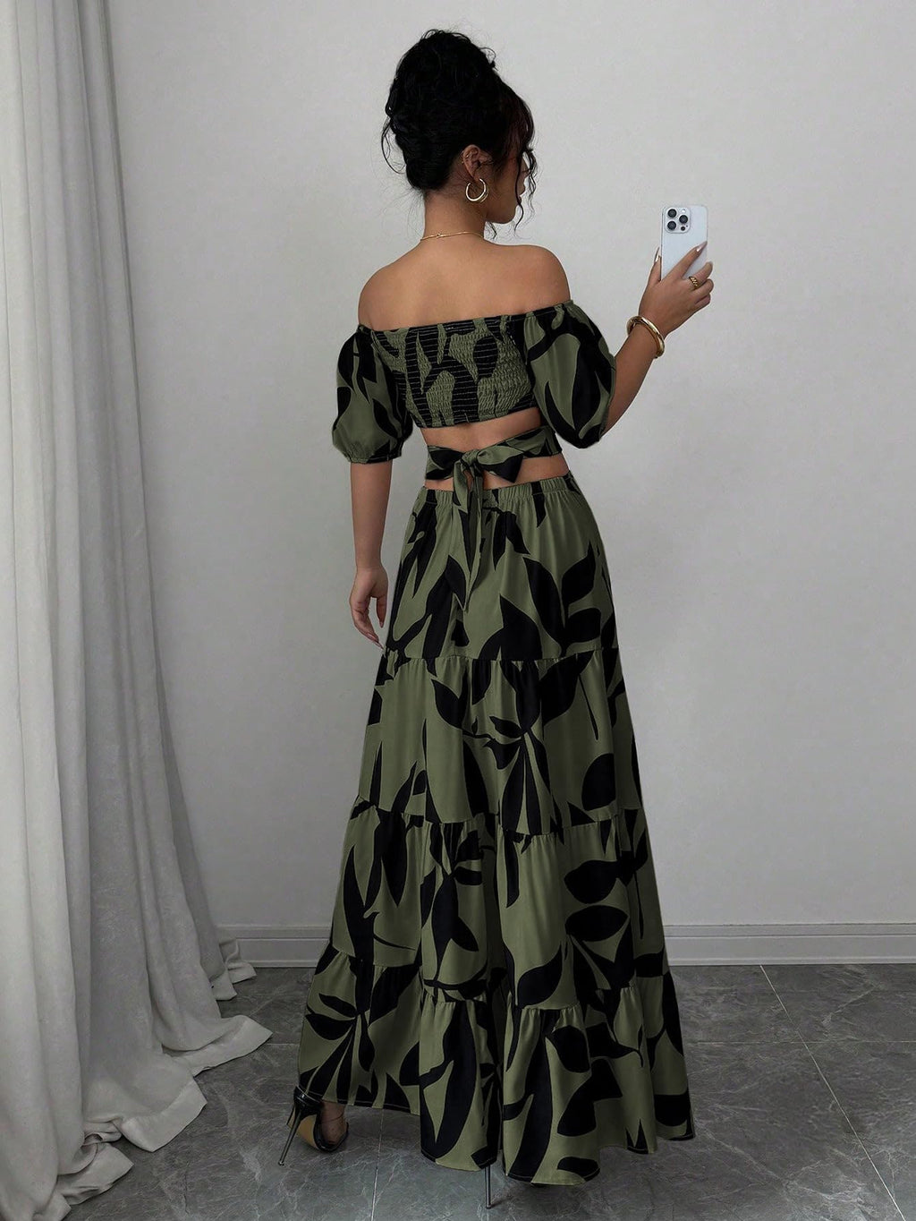 Women's Boho Off The Shoulder Short Sleeve Maxi Dresses Casual Summer Tiered Ruffle Swing Cut Out Flowy Dress