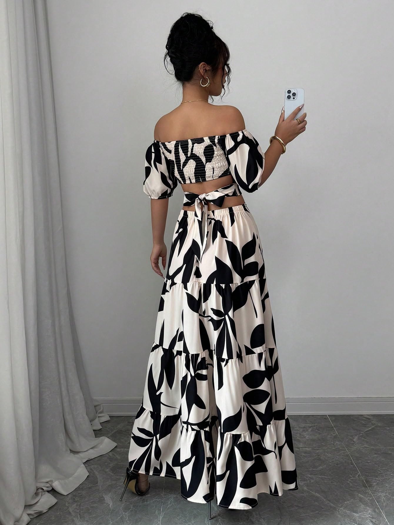 Women's Boho Off The Shoulder Short Sleeve Maxi Dresses Casual Summer Tiered Ruffle Swing Cut Out Flowy Dress
