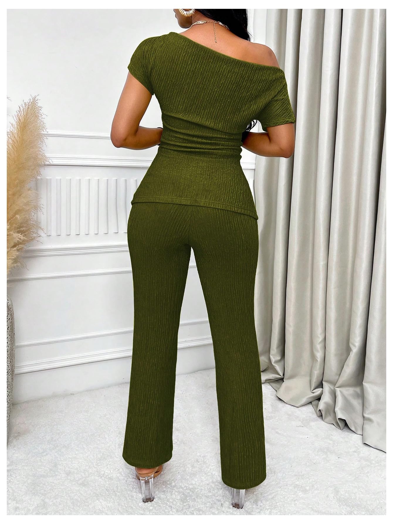 SOLY HUX Women's 2 Piece Outfit Short Sleeve Ruched T Shirt and Pants Set | Asymmetrical Neck, Going Out Set, Dressy, Summer Set