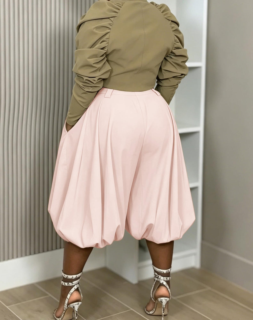 Women's Wide Leg Capri Pants Baggy Pleated Cropped Bubble Pants | High Waisted,with Pockets,Casual,Soft and Lightweight,Skirt Pants,Lantern Balloon Pants