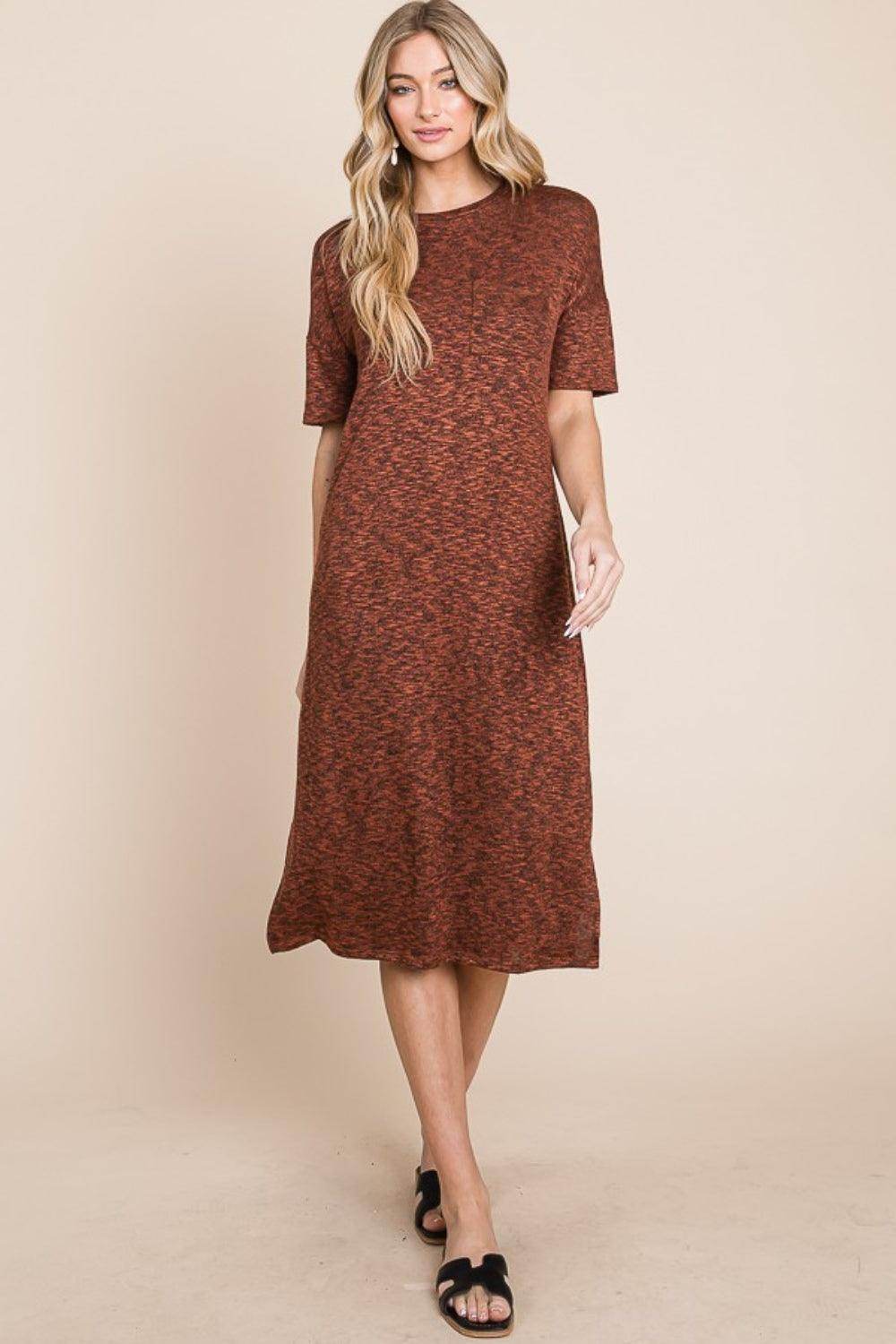 BOMBOM Round Neck Side Slit Midi Dress for Casual Elegance