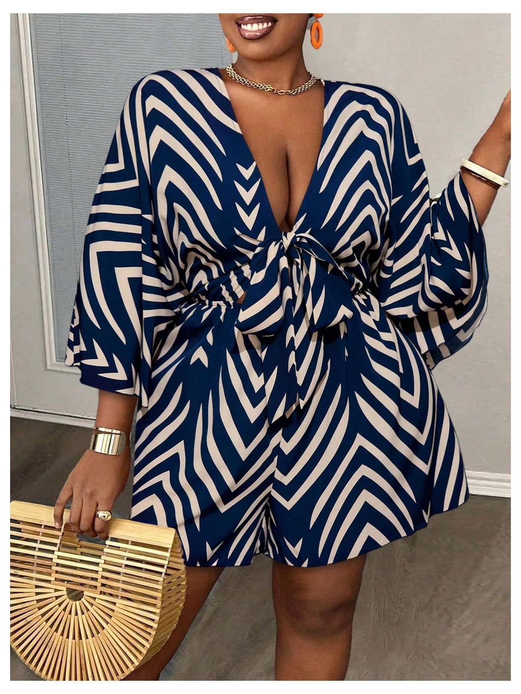 SOLY HUX Women's Plus Size Striped Tie Front Short Jumpsuit | V Neck, 3/4 Sleeve, Loose, Romper