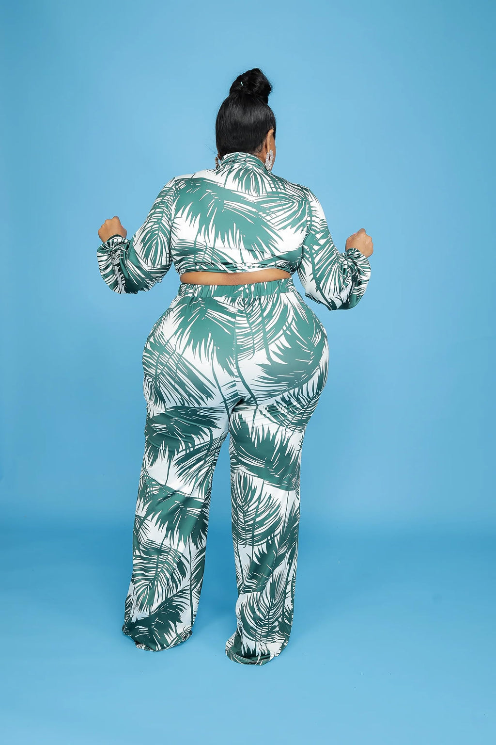 2 Piece Outfits for Women Sexy V Neck Print Shirts Tie Knot Batwing Blouses Crop Top Wide Leg Pants Set