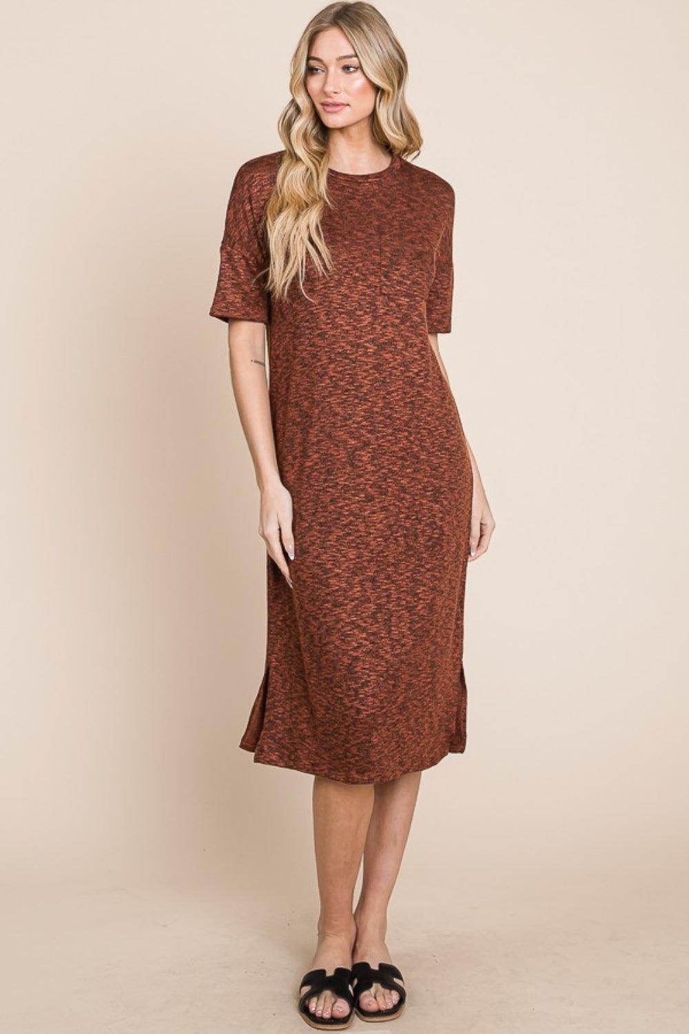 BOMBOM Round Neck Side Slit Midi Dress for Casual Elegance