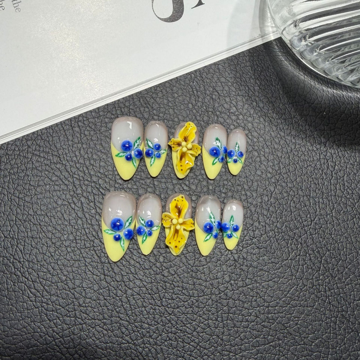 Original Handmade Pinch Blueberry 3D Carving Hand Pressed on Nails Wholesale