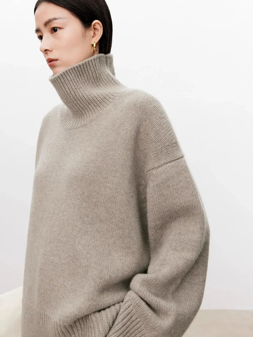 Luxurious Pure Cashmere Turtleneck Sweater