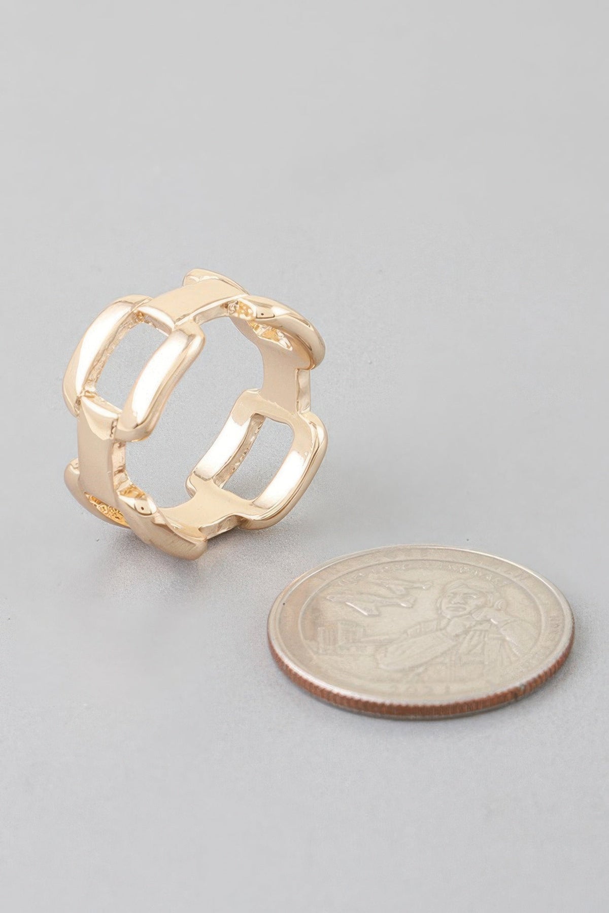 Shiny Link Chain Ring