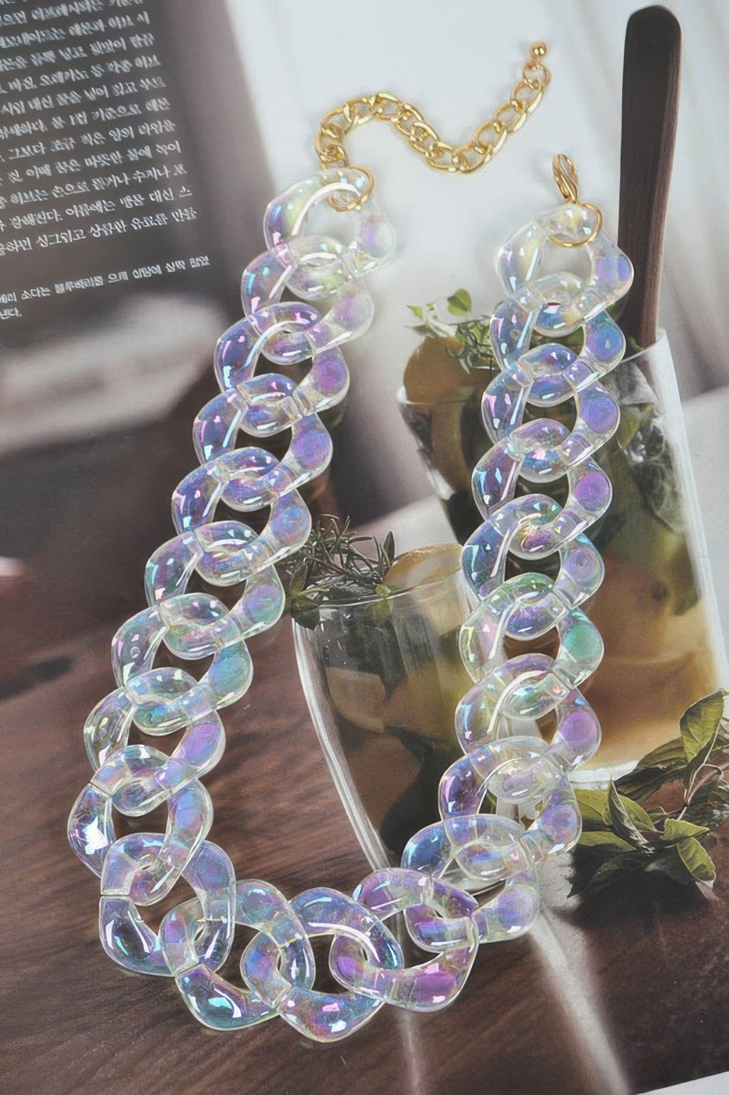 Oversized Ab Plastic Chain Necklace