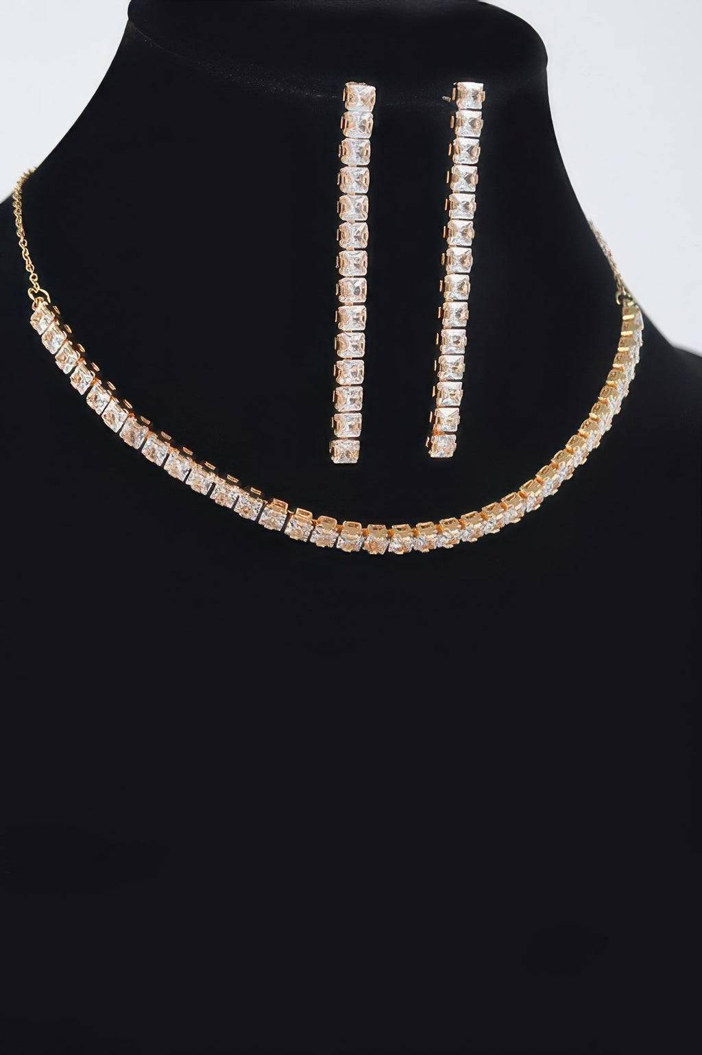 Rhinestone Choker W/earring