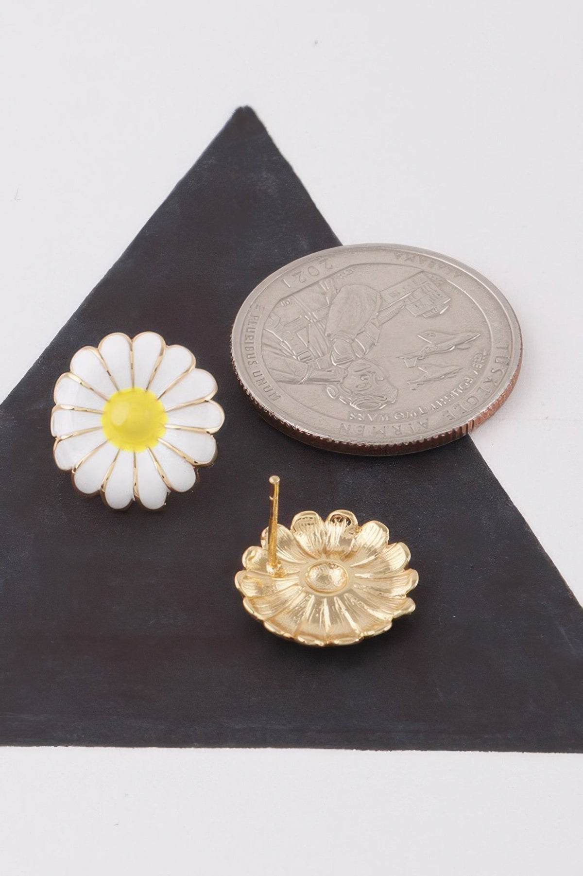 Daisy Flower Stud Earrings