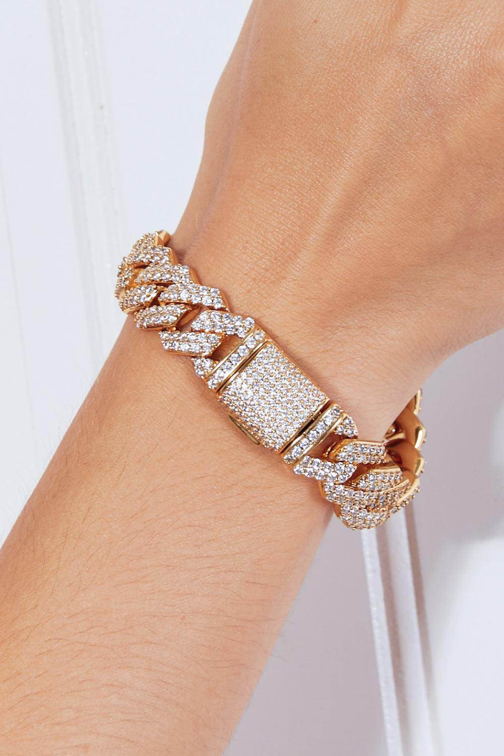 Alloy Inlaid Zircon Bracelet for Elegant Fashion Style